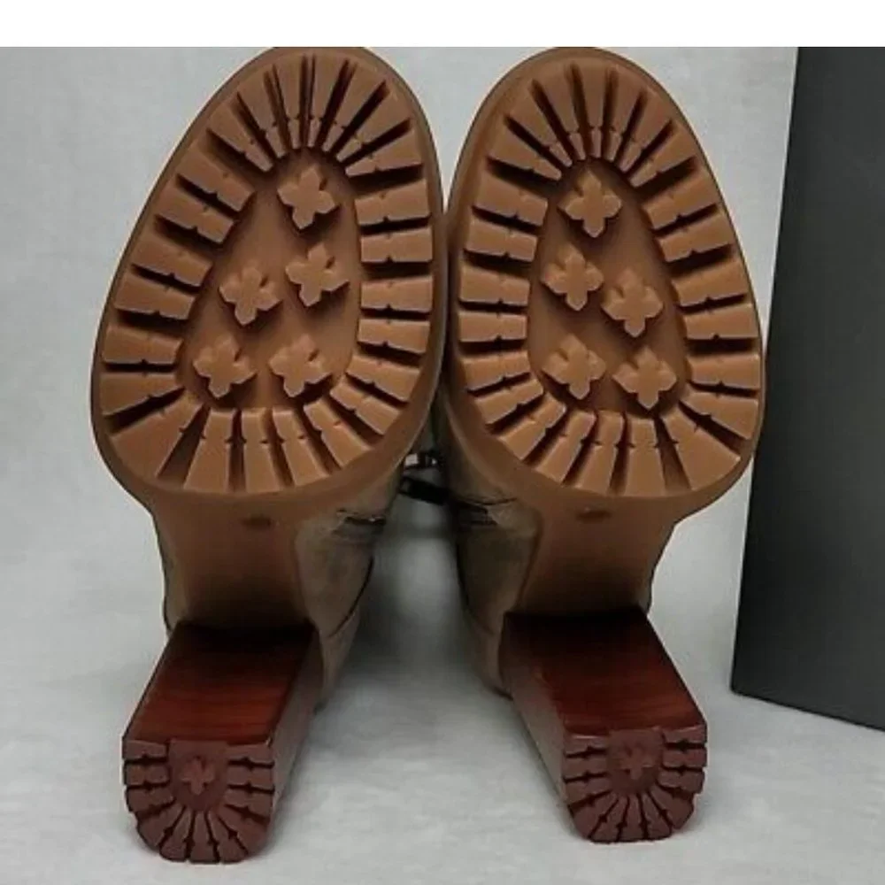 Vince Camuto Suede Boots Emebrila - Picture 5 of 8